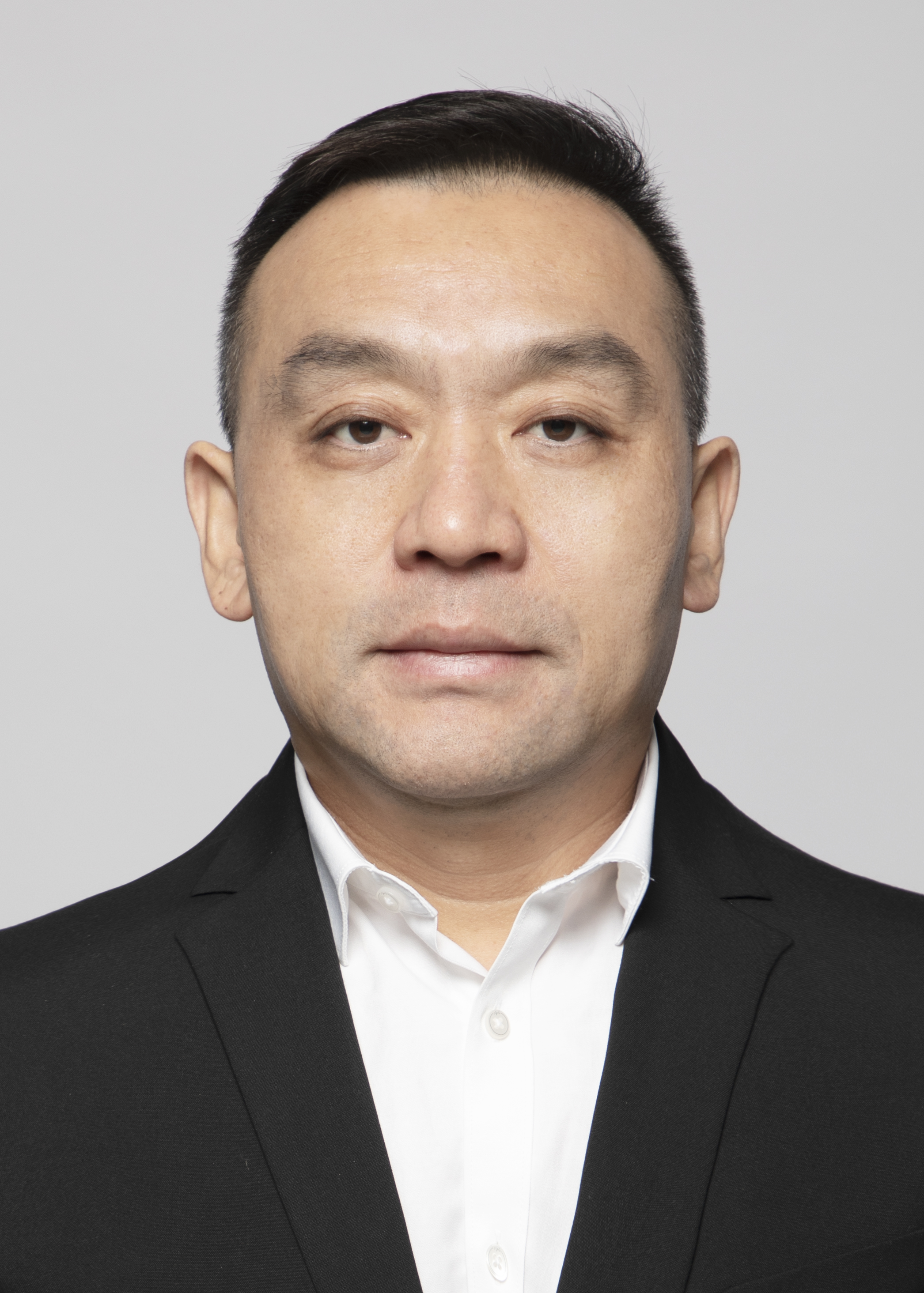 党委副书记 、纪委书记  李宝君